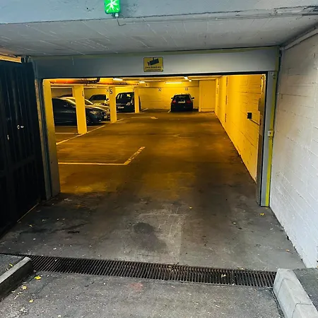 Ladenwohnung In Kreuzberg Mit Parkplatz In Einer Tiefgarage Apartmán