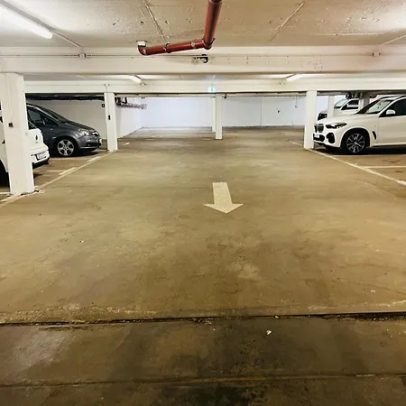 Lägenhet Ladenwohnung In Kreuzberg Mit Parkplatz In Einer Tiefgarage