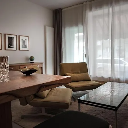 Ladenwohnung In Kreuzberg Mit Parkplatz In Einer Tiefgarage Berlín