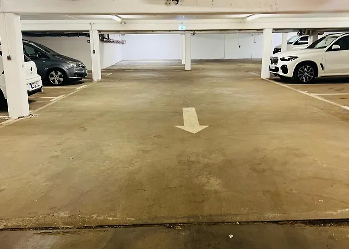 Daire Ladenwohnung In Kreuzberg Mit Parkplatz In Einer Tiefgarage