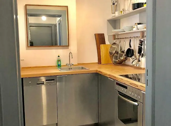 Daire Ladenwohnung In Kreuzberg Mit Parkplatz In Einer Tiefgarage *