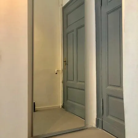 Ladenwohnung In Kreuzberg Mit Parkplatz In Einer Tiefgarage * Berlin