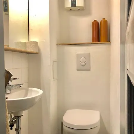 Ladenwohnung In Kreuzberg Mit Parkplatz In Einer Tiefgarage